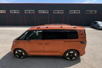 Volkswagen ID BUZZ 2022– Kromatut kattokaiteet (turkkilainen muotoilu) kuva 2
