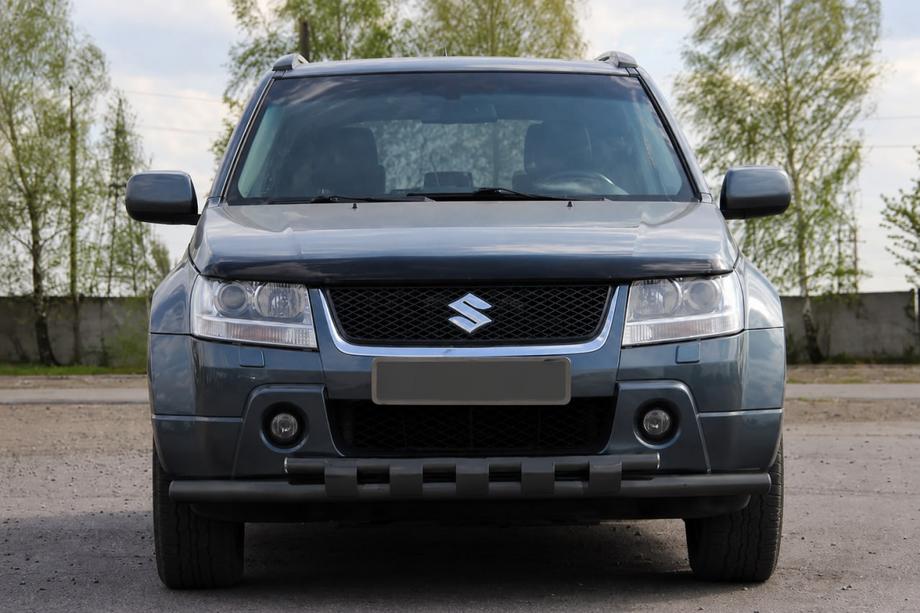 Suzuki Grand Vitara 2005–2017 Etupuskurirauta ST015 Black (ruostumaton teräs) Image