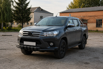 Toyota Hilux 2015– Etupuskurisuoja F3-34 Black (ruostumaton teräs) kuva 3