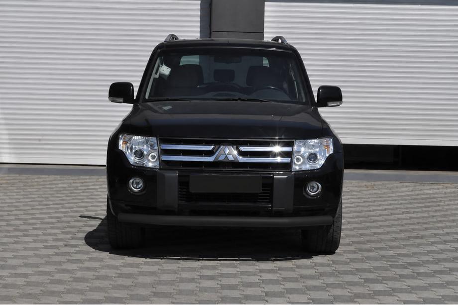 Mitsubishi Pajero Wagon IV 2006–2021 Keulasuoja ST008 Black (ruostumaton teräs) Image