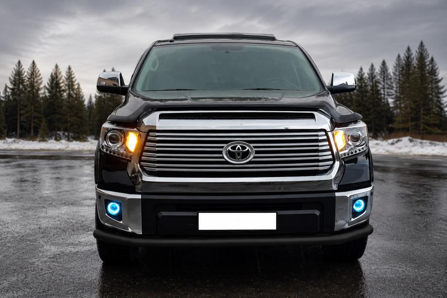 Toyota Tundra 2007–2021 Etusuojakaari ST008 Black (ruostumaton teräs) Kuva 1