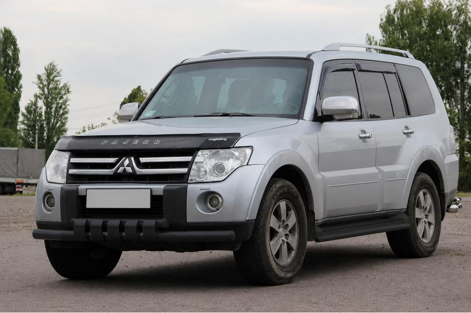 Mitsubishi Pajero Wagon III 1999–2006 Etusuoja ST015 Black (ruostumaton teräs) Image