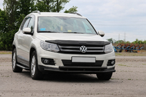 Volkswagen Tiguan 2007–2016 Etusuoja ST016 Black (ruostumaton teräs) kuva 2