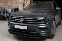 Volkswagen Tiguan 2016–2023 Etusuoja ST016 Black (ruostumaton teräs) kuva 3