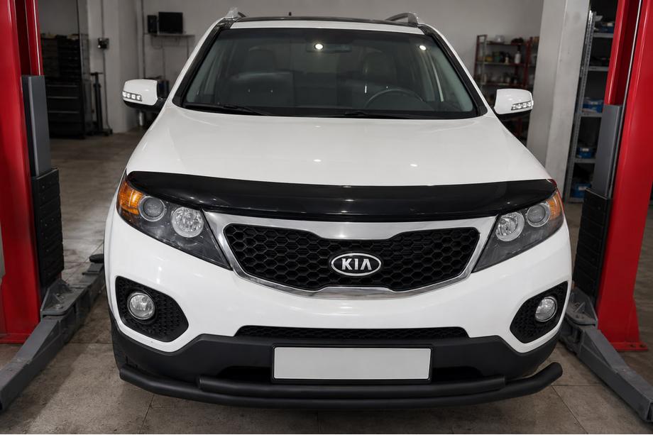 Kia Sorento II XM 2009–2014 Etu-alakaari Black (ruostumaton teräs) Image