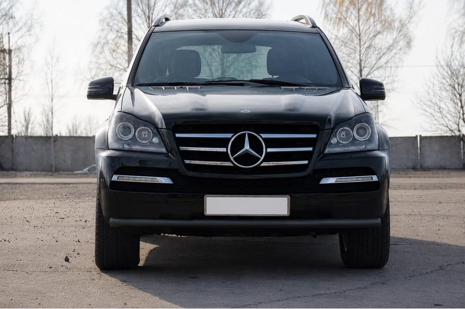 Mercedes GL-sarja X164 2006–2012 Etusuojakaari ST008 Black (ruostumaton teräs) Image
