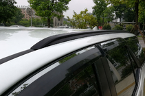 Toyota 4Runner 2009–2024 Integroidut kattokaiteet mustat OEM (2016-, alumiini) kuva 2