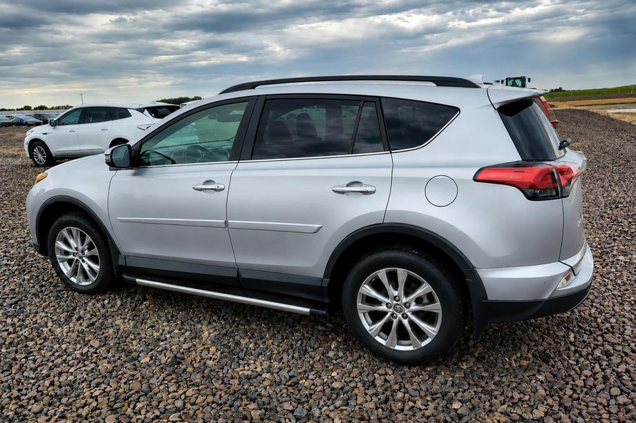 Toyota Rav 4 2019–2025 Mustat OEM-kattokaiteet (alumiini) Image
