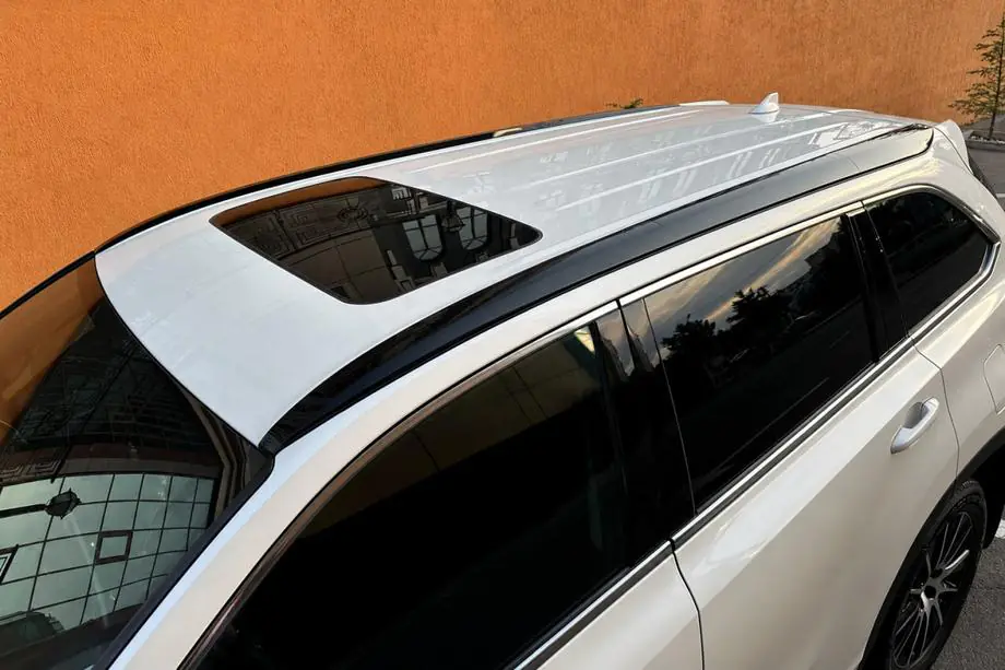 Toyota Highlander 2013–2019 Integroidut kattokaiteet, mustat OEM (ABS-muovi) Image
