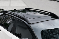 Toyota Corolla Cross 2020– Mustat OEM-kattokaiteet (alumiini) kuva 2