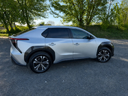 Toyota bZ4X 2022– Integroidut OEM-kattokaiteet, harmaat (alumiini) kuva 2