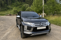 Mitsubishi Pajero Sport 2015– Integrointut kattokaiteet mustat OEM (2019-, alumiini) kuva 2