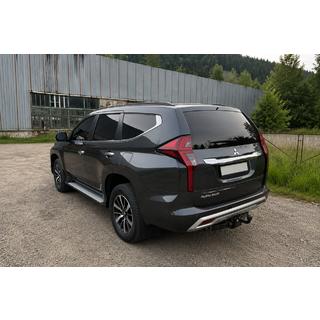 Integrointut kattokaiteet mustat OEM (2019-, alumiini) Mitsubishi Pajero Sport 2015– kuva 3