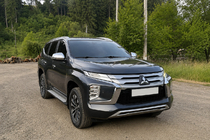 Mitsubishi Pajero Sport 2015– Integroitu kattokaide, harmaa OEM (2019-, alumiini) kuva 3