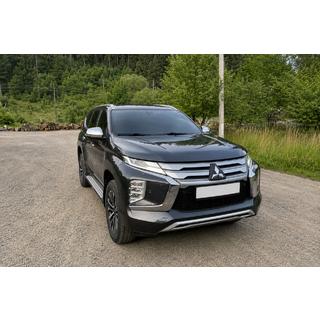 Integroitu kattokaide, harmaa OEM (2019-, alumiini) Mitsubishi Pajero Sport 2015– kuva 1