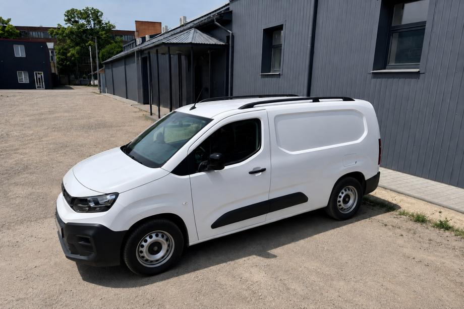 Citroen Berlingo/Multispace 2018– Mustat kattokaiteet (turkkilainen design) Kuva 2