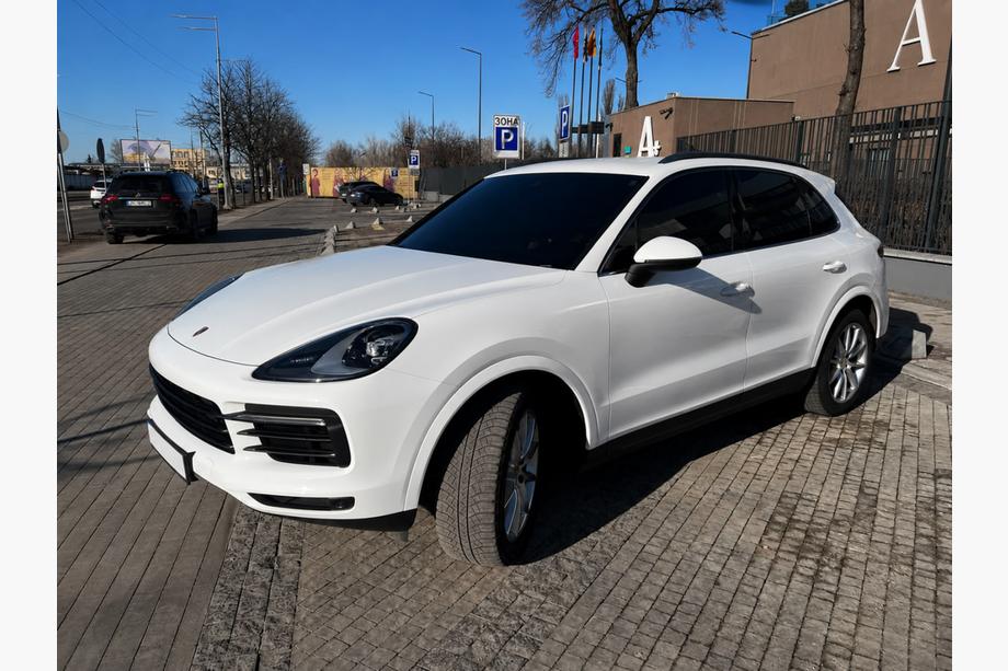 Porsche Cayenne 2018– Integroidut kattokaiteet, mustat OEM (alumiini, liima-asennus) Image