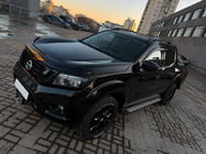 Nissan Navara/NP300 2016– Mustat OEM-kattokaiteet (ABS-muovi, liima-asennus) kuva 1