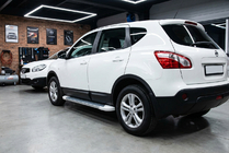 Nissan Qashqai 2007–2010 Sivuastinlaudat Allmond White (2 kpl, alumiini) kuva 1