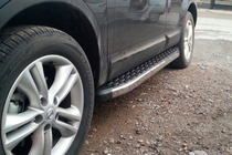 Nissan Qashqai 2007–2010 BlackLine-sivuporrassarja (2 kpl, alumiini) kuva 2
