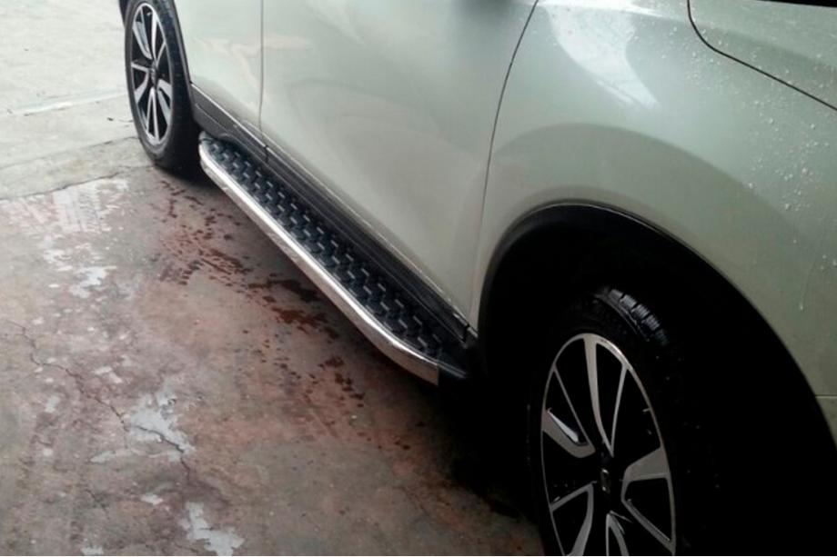 Nissan Qashqai 2007–2010 BlackLine-sivuporrassarja (2 kpl, alumiini) Image