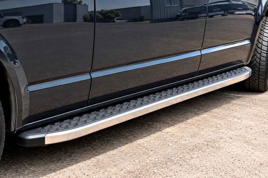 Volkswagen T5 2010–2015 BlackLine-sivuporrassarja (2 kpl, alumiini) Image