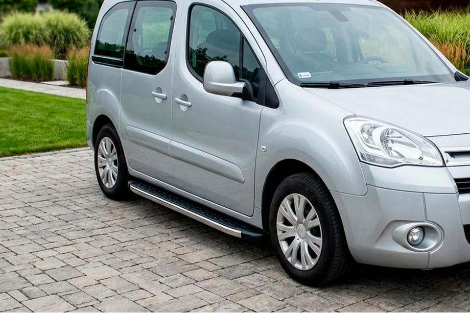 Peugeot Partner Tepee 2008–2018 BlackLine-sivuporrassarja (2 kpl, alumiini) Image