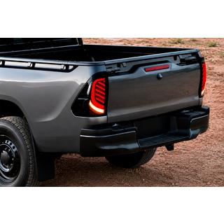 Takavalot V1 (2 kpl) Toyota Hilux 2015– kuva 1