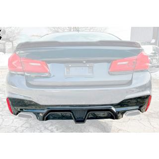 Takapuskurin diffuusori CS-Style (M-Sport/M5 F90, ABS) kuva 1