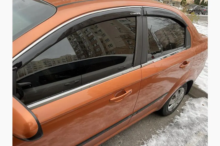 Chevrolet Aveo T250 2005–2011 Ikkunoiden alalistat (4 kpl, ruostumaton teräs) Kuva 1