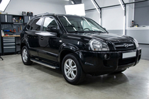 Hyundai Tucson JM 2004– BlackLine-sivuporrassarja (2 kpl, alumiini) kuva 1