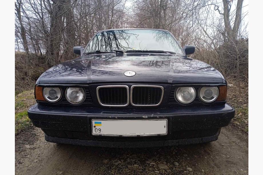 BMW 5-sarja E34 1988–1995 Ajovaloluomet (2 kpl, musta) Kuva 2