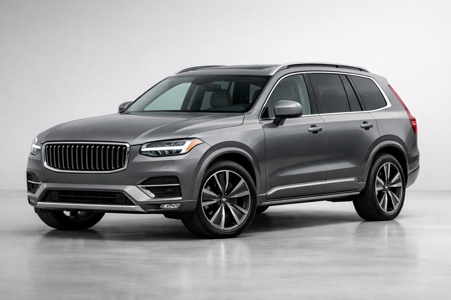 Volvo XC90 2. sukupolvi 2025 - koeajo: iso skandinaavinen SUV perheelle