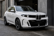 BMW X5 G65 2027– Etupuskurin lipaspoileri Paradigm Black Knight kuva 1