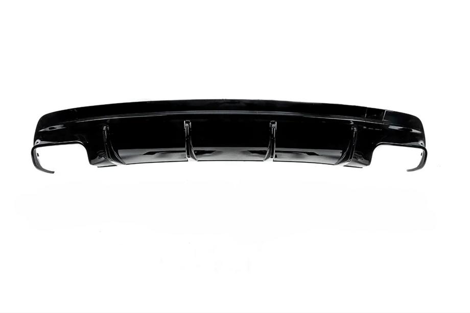 Mercedes CLA C117 2013–2019 Poistoerä Takadiffuusori Black (CLA45-tyyli pakoputkenpäillä) Kuva 1