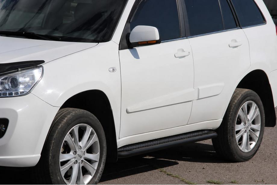 Chery Tiggo 1 2005–2016 Premium Black sivuastinlaudat (2 kpl, ruostumaton teräs) Kuva 3