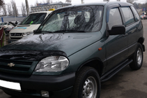 Chevrolet Niva 1998–2020 Sivuporrassarja Premium Black (2 kpl, ruostumaton teräs) kuva 1