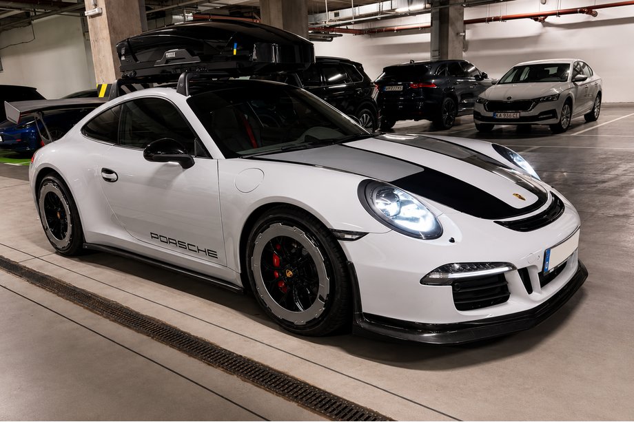Porsche 911 (992) 2018– OEM taotut vanteet R20 (keskilukitus, 4 kpl) Image