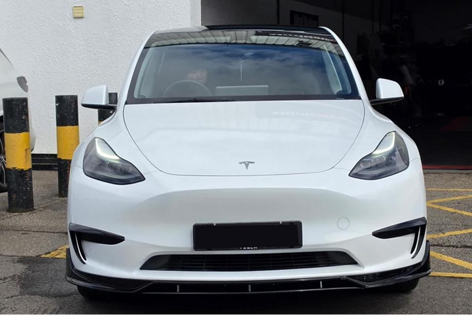 Tesla Model Y 2020– Etupuskurin lipa Lip Fast (2020-2024) Image