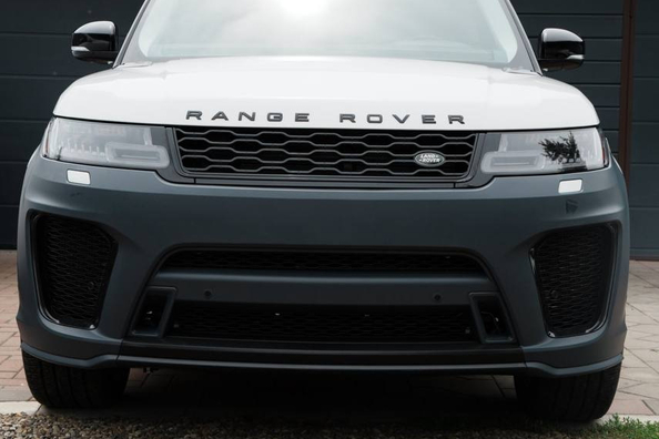 Range Rover Sport 2018 -korjaus ja viritys: SVR-etu- ja takapuskuri