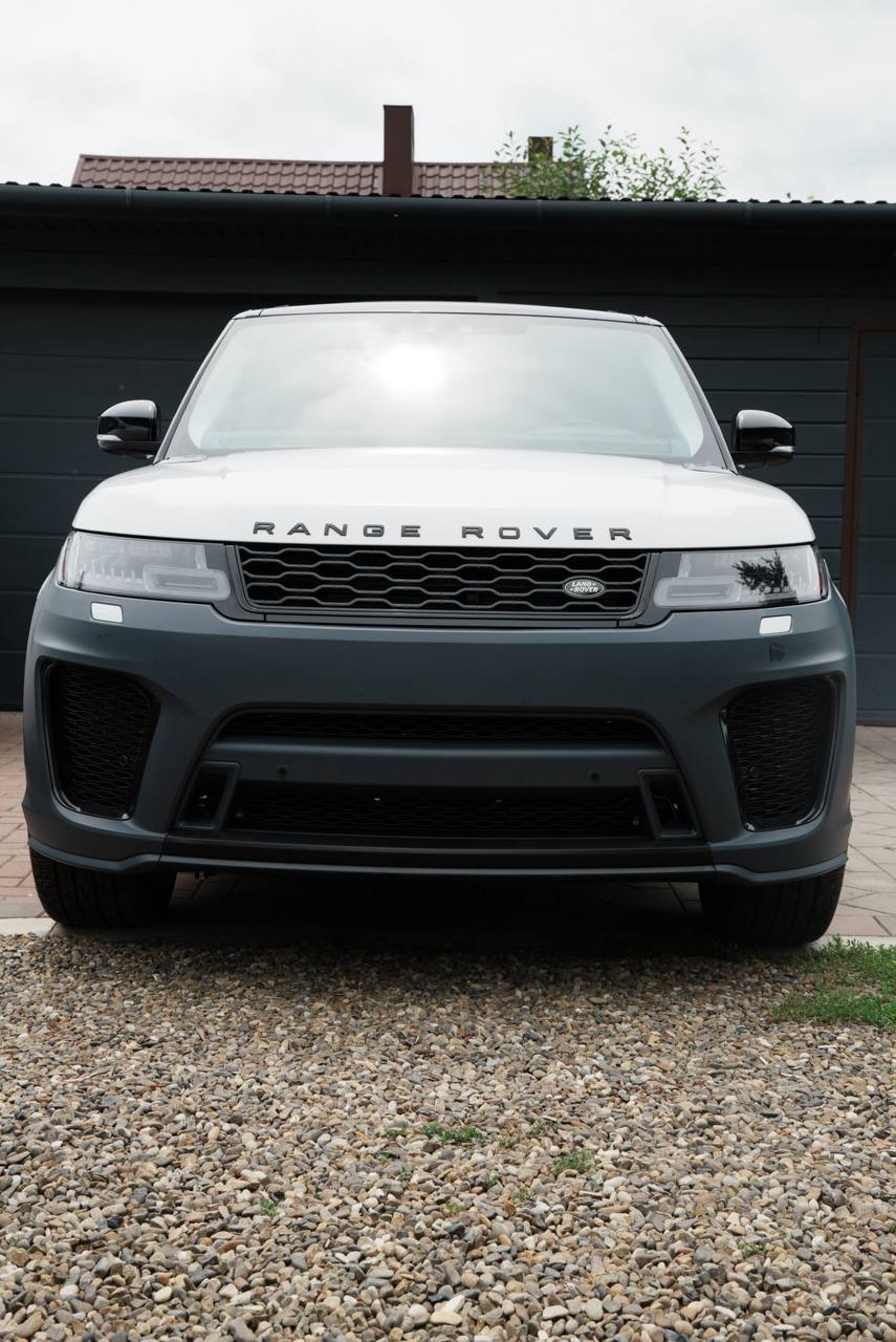 Range Rover Sport 2018 -korjaus ja viritys: SVR-etu- ja takapuskuri