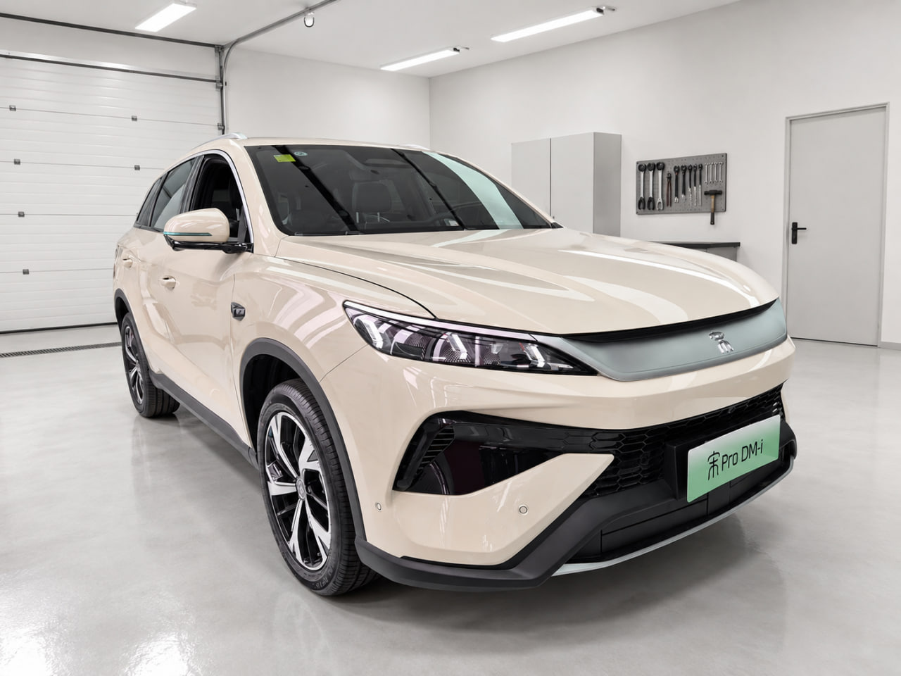 Uusi BYD Song Pro 2027: 1105 km toimintamatka ja Super DM-i Flex -teknologia