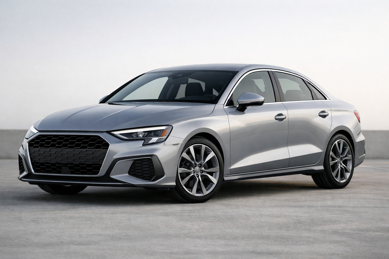 Audi A3 Sedan 4. sukupolven koeajo: kompakti premium-sedan arkeen