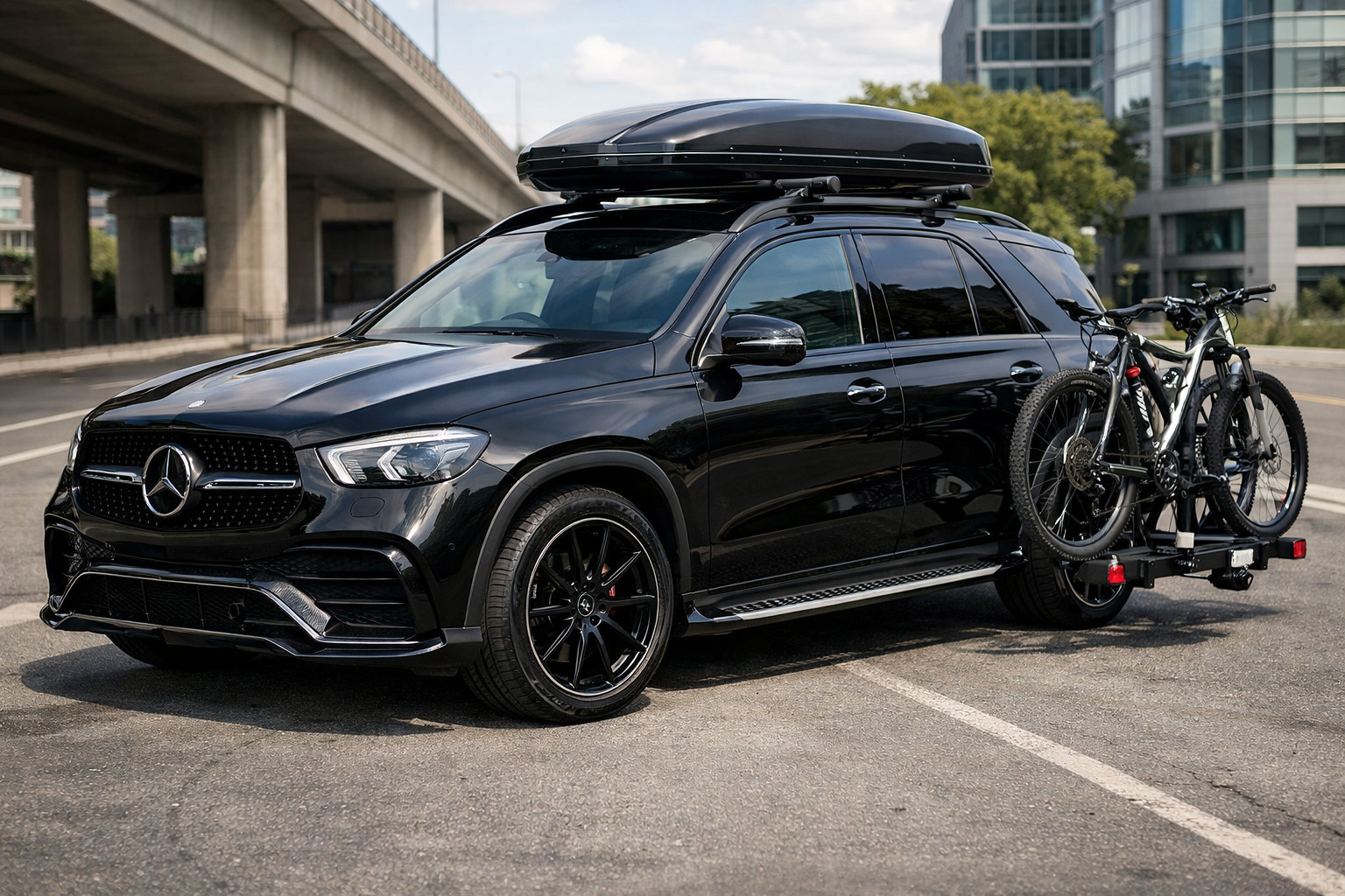 Aloituspäivitys Mercedes GLE W167: kaupunkiin ja moottoritielle