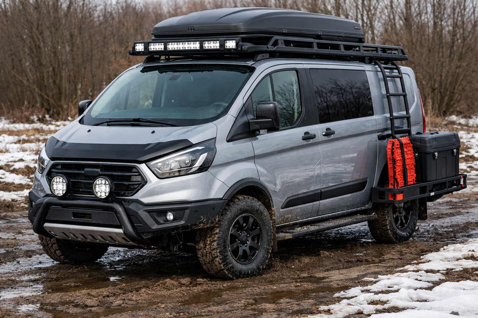 Ford Transit Custom -päivityspaketti mutakaudelle