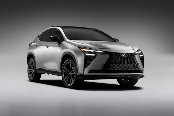 Lexus NX 2027 Facelift: uusi muotoilu, sisusta ja lähes 100 km sähköllä