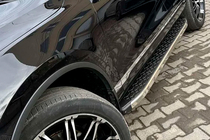 Volkswagen Touareg 2010–2018 BlackLine-sivuporrassarja (2 kpl, alumiini) kuva 4