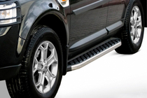 Range Rover III L322 2002–2012 BlackLine-sivuporrassarja (2 kpl, alumiini) kuva 1