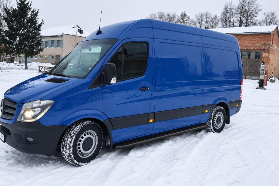 Volkswagen Crafter 2006–2016 Premium Black sivuastinlaudat (2 kpl, ruostumaton teräs) Ø60, Long/ExtraLong Kuva 2