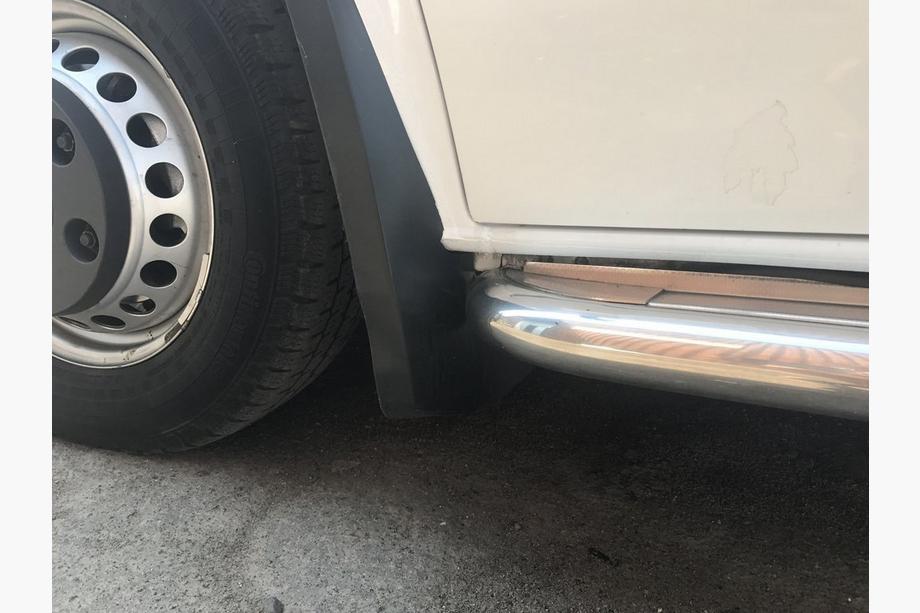 Volkswagen Crafter 2006–2016 Premium-kumiroiskeläpät Taka (kaksoispyörille) Kuva 10